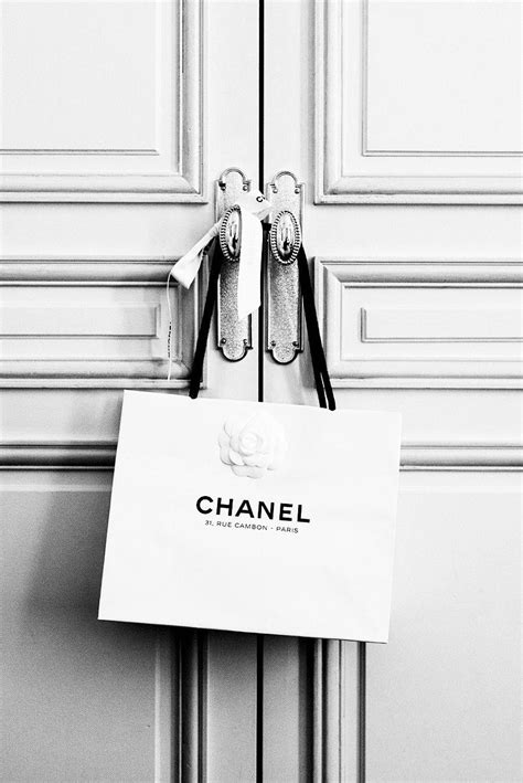 chanel walpaper|chanel aesthetic wallpaper.